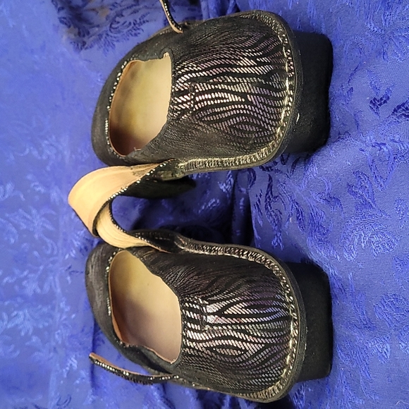 [GUC] Alegria Feliz FEL-345 Purple, Silver, Black Ric-Rac Zebra Print Mary Janes - Picture 7 of 16